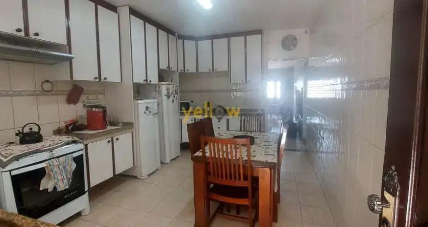 Casa à Venda e Locação em Jardim Planalto - Arujá R$1.350.000