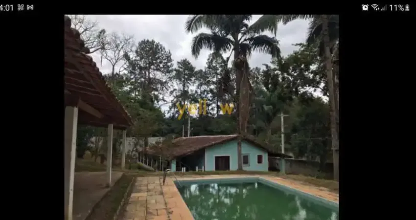 Chácara à Venda em Jardim Monte Serrat - 3 Dormitórios, R$450k