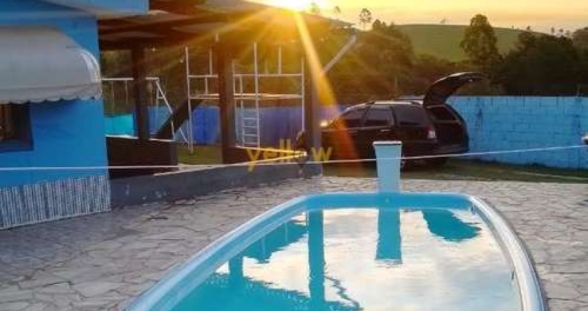 &lt;p&gt;Descubra o seu refúgio dos sonhos na Chácara Reunidas Canadá, em Santa Isabel! Com uma área útil de 300 m², esta encantadora chácara é o lugar perfeito para quem busca tranquilidade e confort