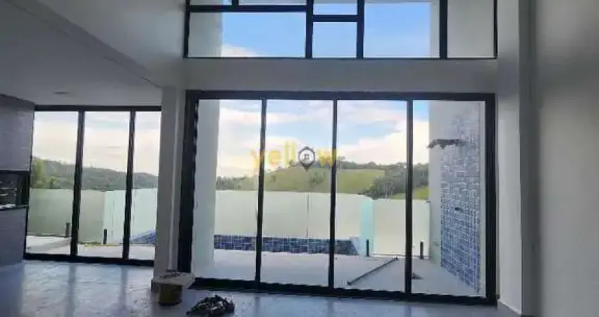 Casa de Luxo em Condomínio - Parque Santa Tereza, Santa Isabel