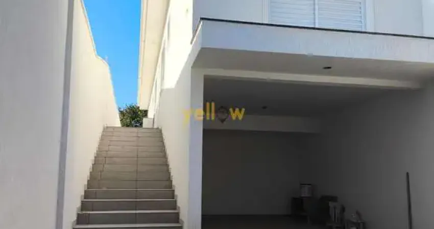 Casa à Venda em Barbosas - Arujá: 3 Dormitórios, 70m²