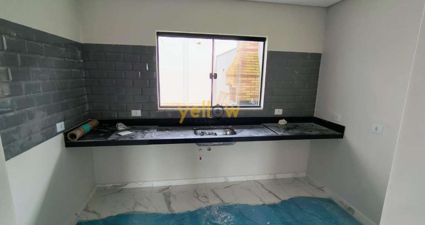 Casa à Venda em Vila Nova Bonsucesso - 3 Dormitórios por R$695k