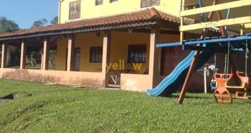 Chácara em Pouso Alegre: 15.000m², 5 Dormitórios, com lago, playground, campo de futebol. Oportunidade à Venda