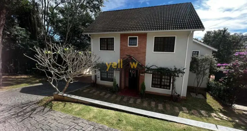 Casa em Condomínio Fechado à Venda em Arujá, 3 Dorms, 221m²