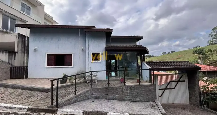 Casa em Condomínio Fechado em Santa Isabel para Locação