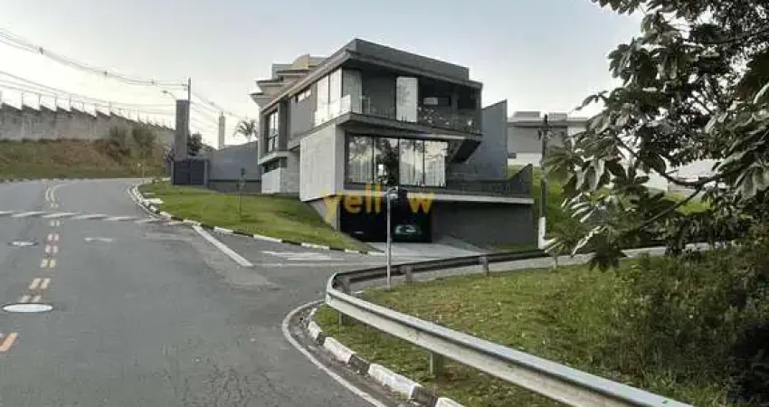 Casa em Condomínio Fechado à Venda em Arujá, 3 Suítes, 347m²