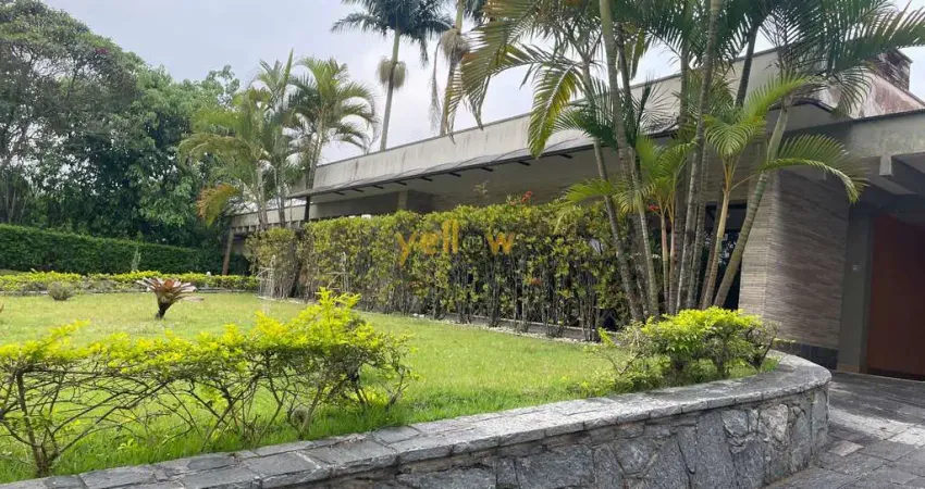 Casa em condomínio arujazinho 4 com 6 suítes e com terreno de 1500 metros em arujá - venda por r$ 3 milhões