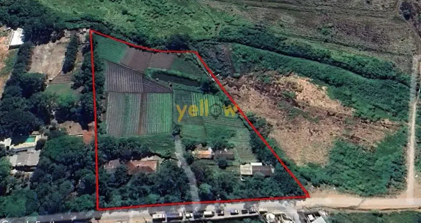 Casa comercial à venda no Una, Itaquaquecetuba