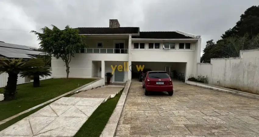 Casa em condomínio fechado em arujá, 5 suítes, 1000m² para alugar