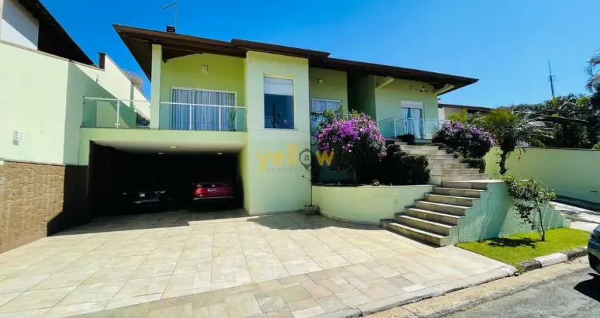 Casa no condomínio arujazinho i ii iii, a venda por r$2.980.000