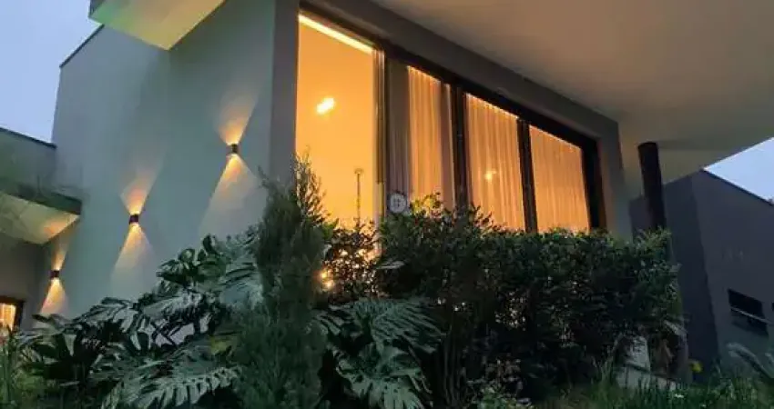 Casa de luxo em condomínio fechado em arujá - 4 dormitórios, 7 banheiros e 486m² por r$ 5 milhões para venda ou locação