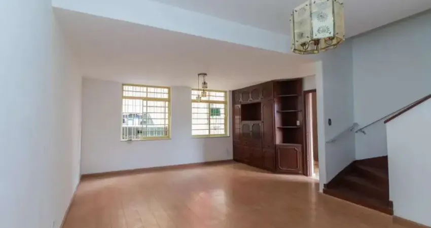 Casa para Venda em São Paulo, Vila Anglo Brasileira, 3 dormitórios, 2 banheiros, 2 vagas