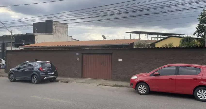 Casa Comercial para Venda em Belo Horizonte, Pilar, 3 dormitórios, 2 banheiros, 3 vagas
