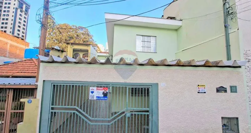 Sobrado à venda com 187 m², 3 dormitórios (1 suíte master), 4 vagas, lareira e corredor lateral, em santana / chora menino - zona norte de são paulo.