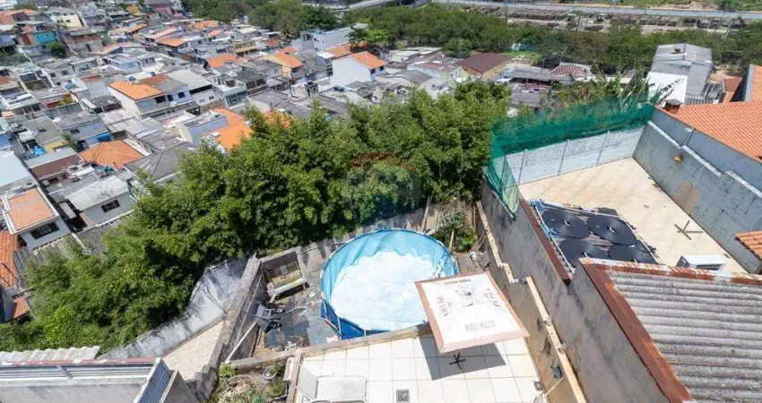 Casa à venda em pirituba na zona norte de sp com 3 dormitórios, suíte e 300m² de área construída