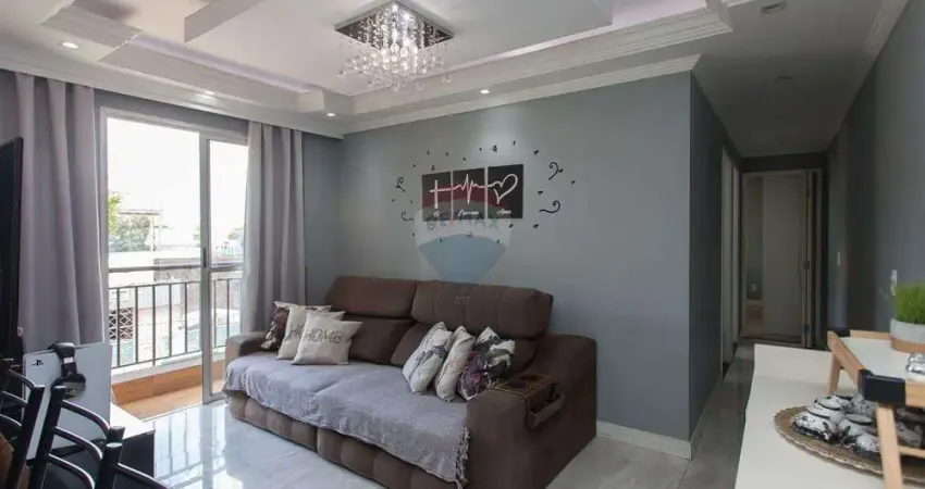 Apartamento com 52m² bem distribuídos, 2 dormitórios, vaga de garagem e varanda em vidro no veritá