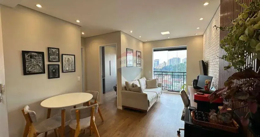 Apartamento de 2 dormitórios com movéis planejados na freguesia do ó