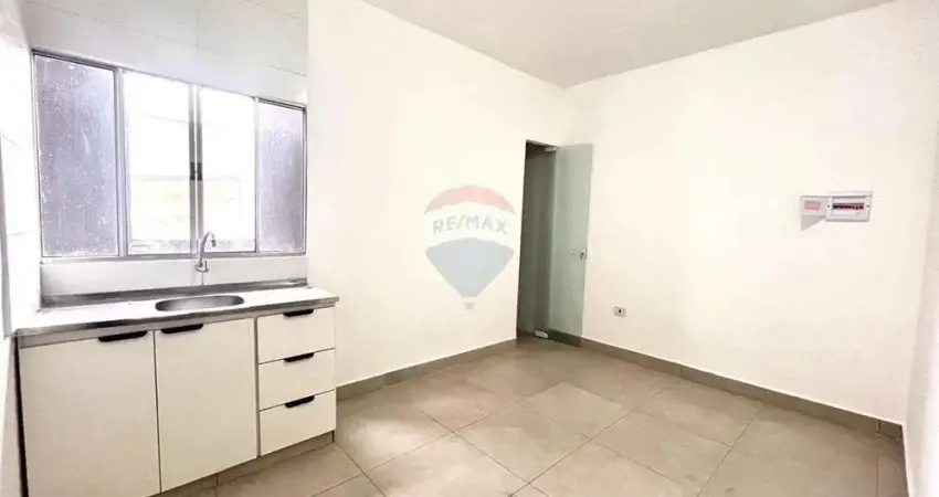 Kitnet com 20m² para locação na vila maria baixa - 1 dormitório, cozinha integrada e 1 banheiro.
