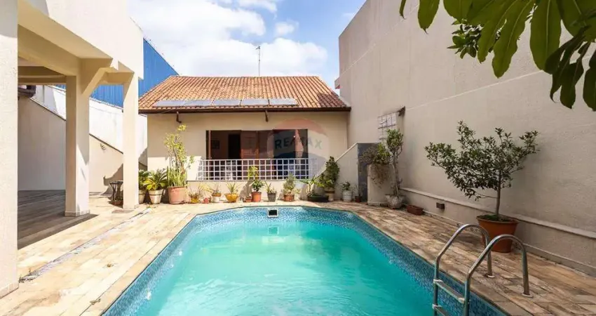 Sobrado à Venda na Chácara Inglesa | 5 Dormitórios I Suítes | Piscina I 4 Vagas | 488 m²