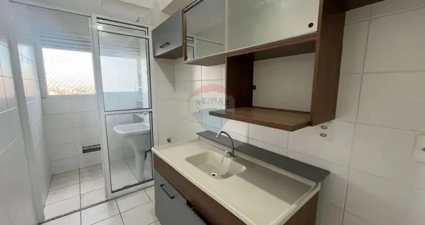 Alugue este apartamento com 2 dormitórios, sacada e uma vaga veículo.