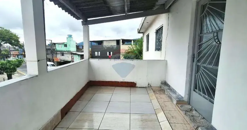 Casa térrea de 2 dormitórios amplos, com aproximadamente 15 m² cada dormitório