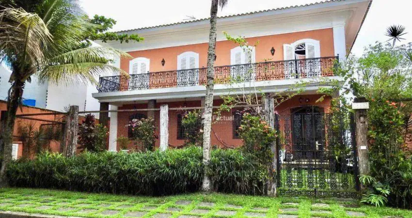 Casa com 8 dormitórios à venda, 450 m² por R$ 2.000.000,00 - Praia de Pernambuco - Guarujá/SP