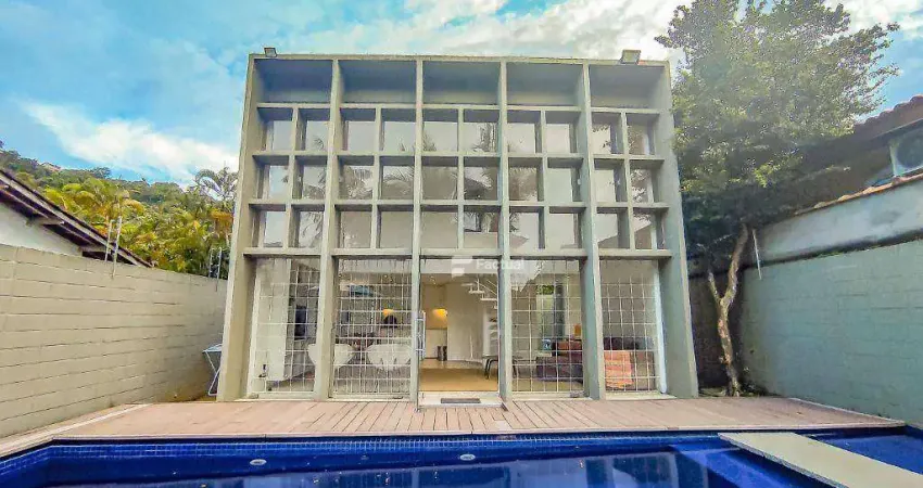 Casa com 2 dormitórios à venda, 90 m² por R$ 590.000,00 - Praia de Pernambuco - Guarujá/SP