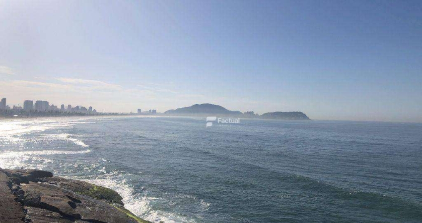 Apartamento com 3 dormitórios à venda, 184 m² por R$ 1.350.000,00 - Pitangueiras - Guarujá/SP