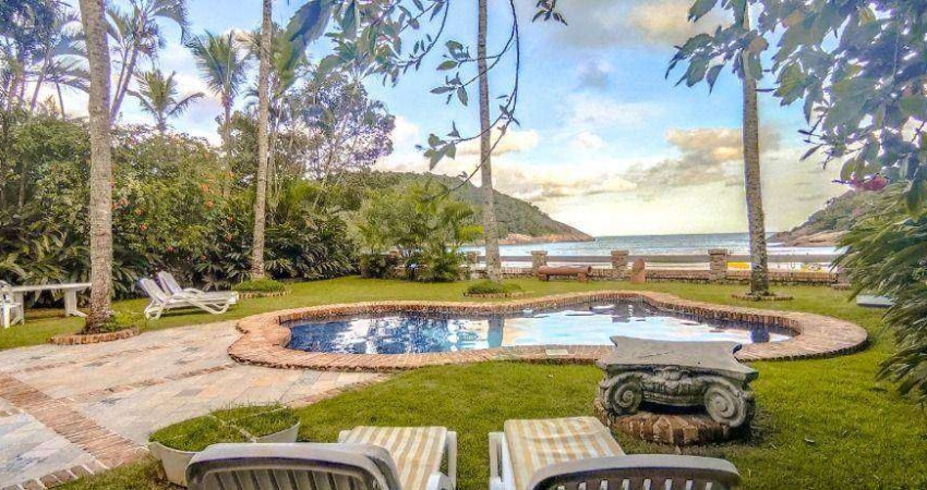 Casa com 4 dormitórios à venda, 640 m² por R$ 3.800.000,00 - Praia de Pernambuco - Guarujá/SP