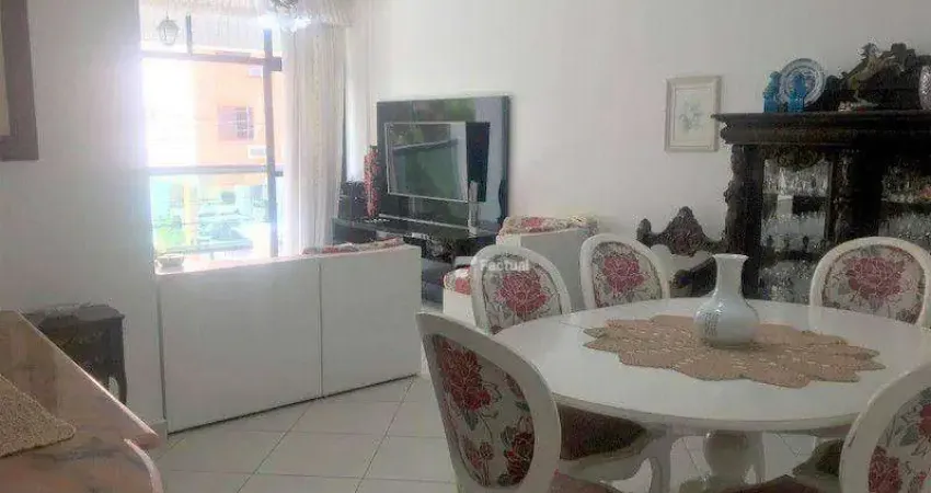 Praia do Tombo Apartamento 03 dormitórios reformado.