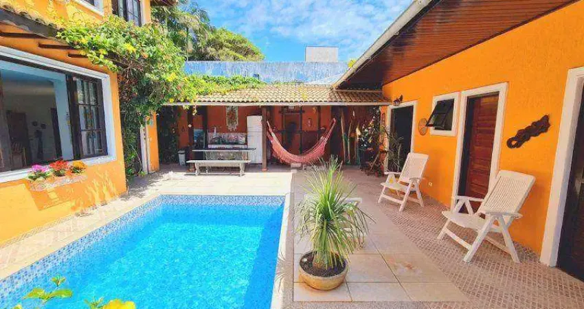 Casa com 5 suites à venda, 240 m² por R$ 1.900.000 - Tombo - Guarujá/SP