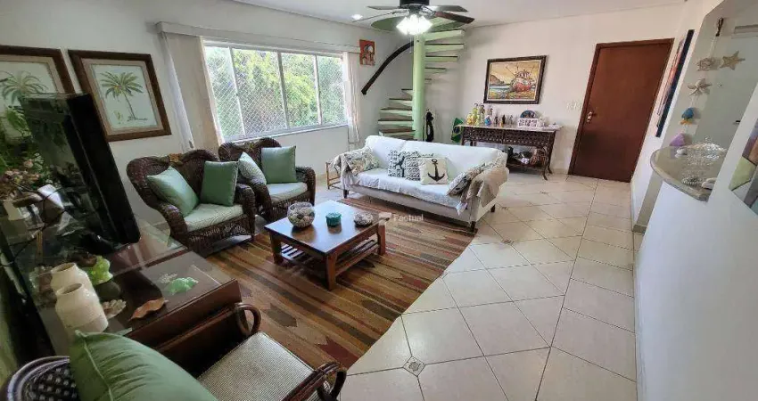 Cobertura com 3 dormitórios à venda, 220 m² por R$ 900.000,00 - Enseada - Guarujá/SP