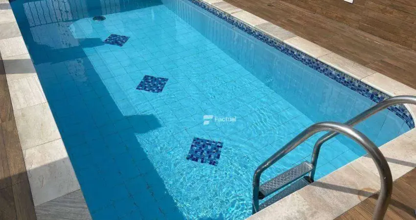 Cobertura com 3 dormitórios à venda, 205 m² por R$ 950.000,00 - Enseada - Guarujá/SP