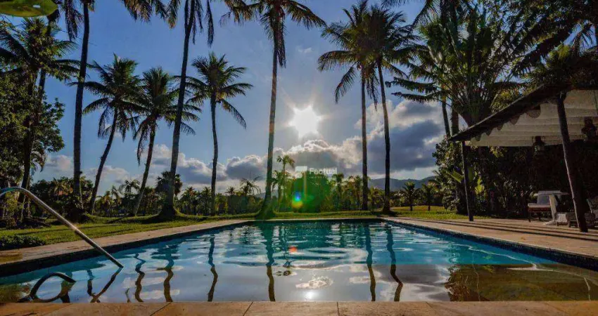 Casa com 5 dormitórios à venda, 650 m² por R$ 3.700.000,00 - Praia de Pernambuco - Guarujá/SP
