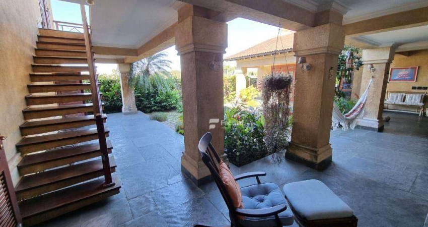 Casa com 6 dormitórios, 560 m² - venda por R$ 4.500.000 ou aluguel por R$ 15.000,00/anual- Acapulco - Guarujá/SP