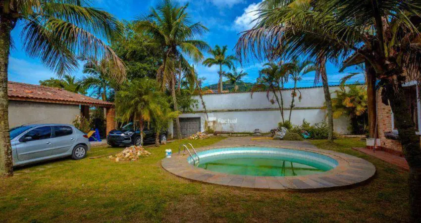 Casa com 4 dormitórios à venda, 418 m² por R$ 2.000.000,00 - Guaiuba - Guarujá/SP