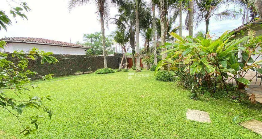 Casa à Venda na Enseada/ Jardim Virginia - Guarujá SP.