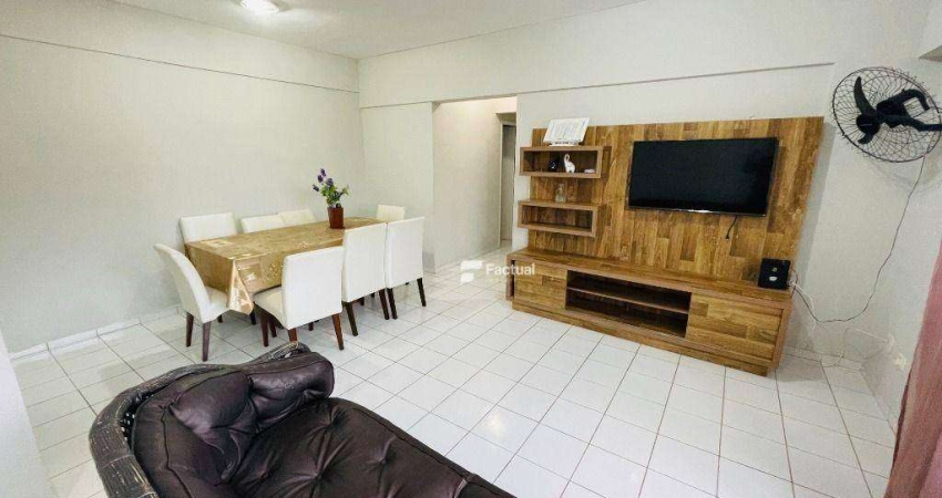 Apartamento à venda na Praia da Enseada no Guarujá/SP.