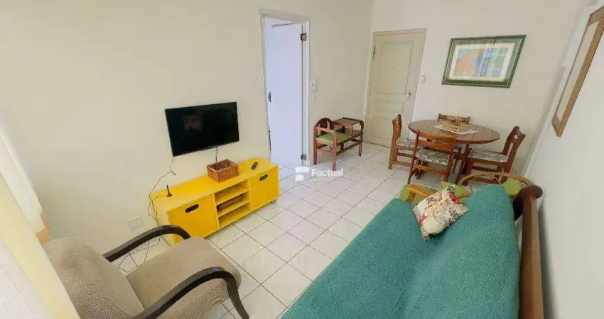 Apartamento localizado à 2 quadra do mar na praia da enseada no guarujá, região dos hotéis.
