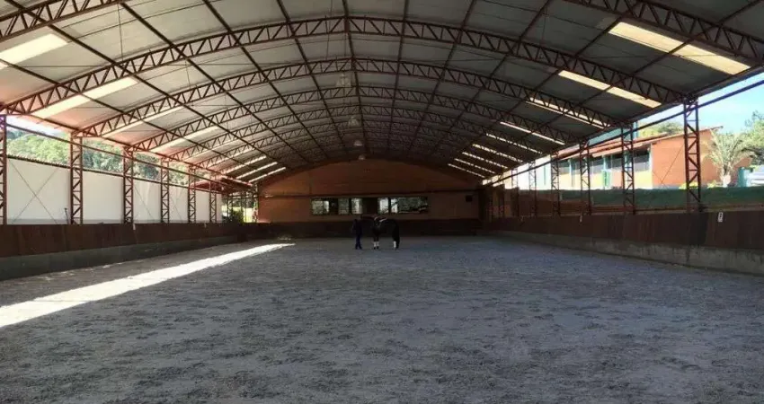 Haras com 3 dormitórios à venda, 91960 m² por R$ 5.500.000,00 - Cupim - Ibiúna/SP