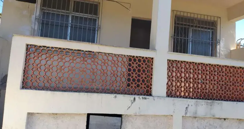 Casa para Venda em Rio de Janeiro, Irajá, 1 dormitório, 1 banheiro, 2 vagas