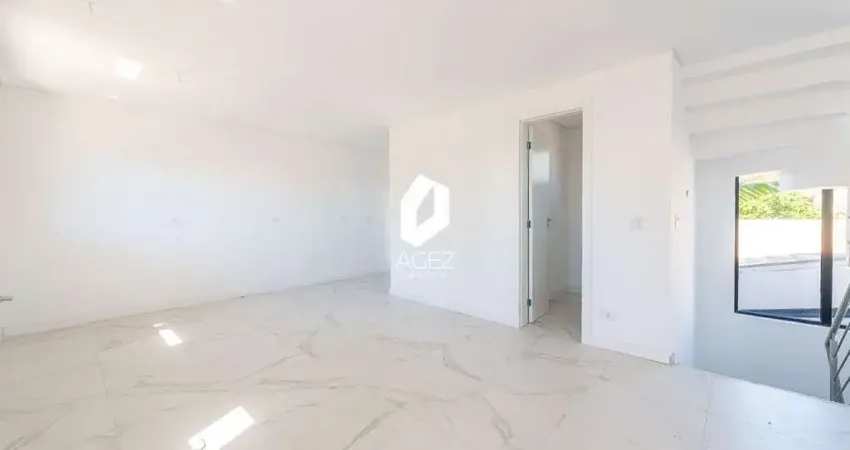 Sobrado de Condomínio a venda no Guabirotuba, 3 quartos, terraço amplo, 179 m2