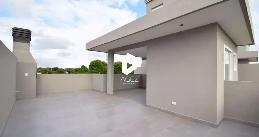 Sobrado novo, com 03 quartos, terraço amplo com área gourmet e quintal.