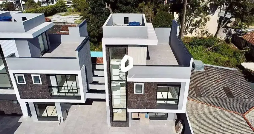 Casa nova em condomínio, 04 quartos 01 suíte e terraço amplo!