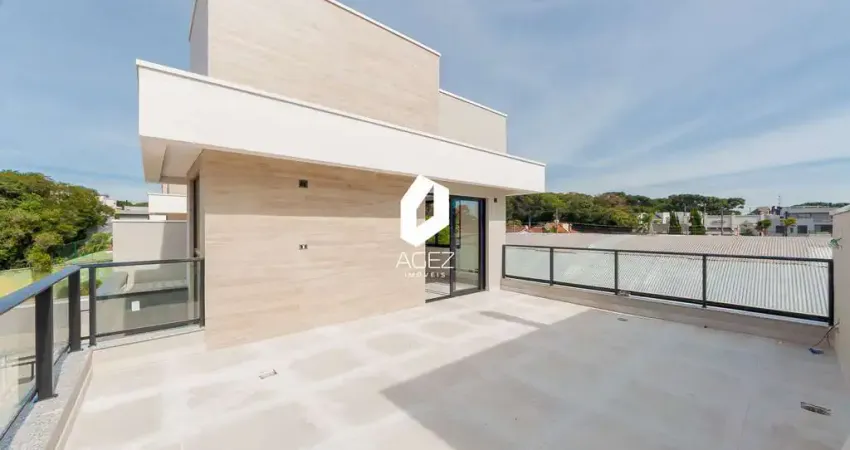 Casa em Condomínio Fechado em Santa Felicidade, 3 Suítes e Ático com Terraço