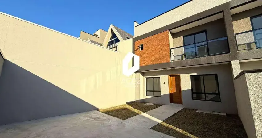 Sobrado com 03 quartos, 01 suíte, terraço, à venda no bairro xaxim