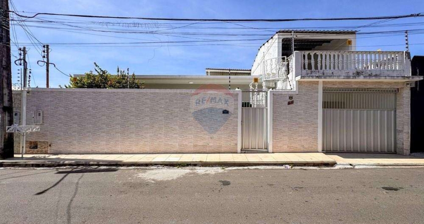 Casa com 3 quartos à venda na Rua Carvoeiro, 758, Alvorada, Manaus
