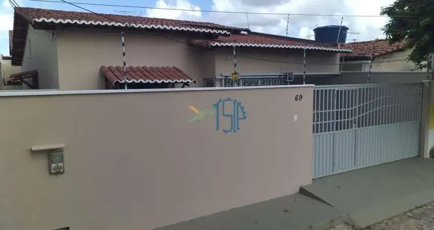 Casa à venda no bairro Nova Parnamirim - Parnamirim/RN / Casa em Nova Parnamirim / imóvel em nova Parnamirim /