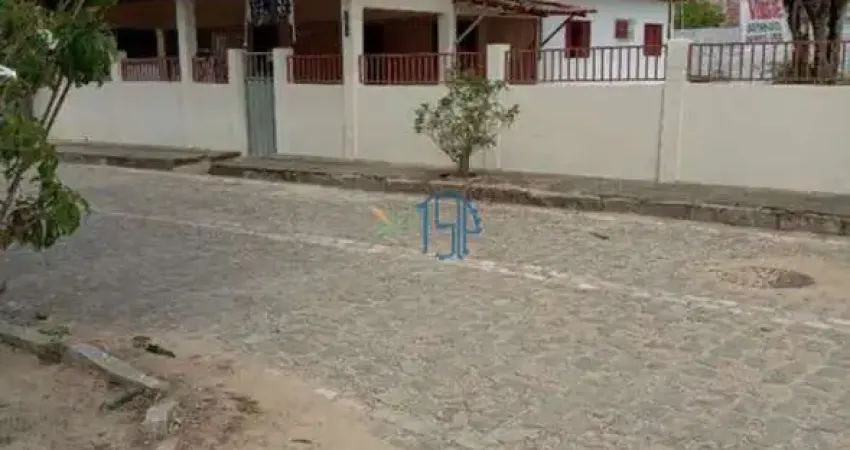 Casa Padrão / Casa em rua Pública / Casa padrão em Parnamirim / Casa em rua pública em Emaús