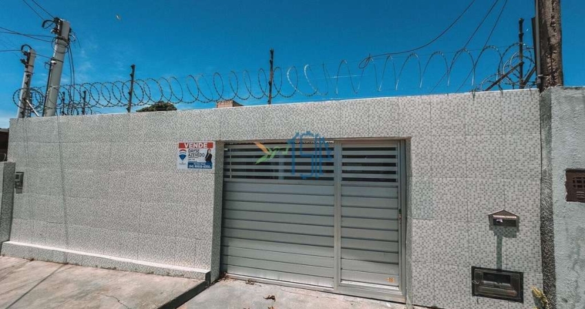 Casa Padrão / Casa em Ponta Negra / Casa em Rua pública em Natal / Casa no Bairro Ponta Negra em Natal